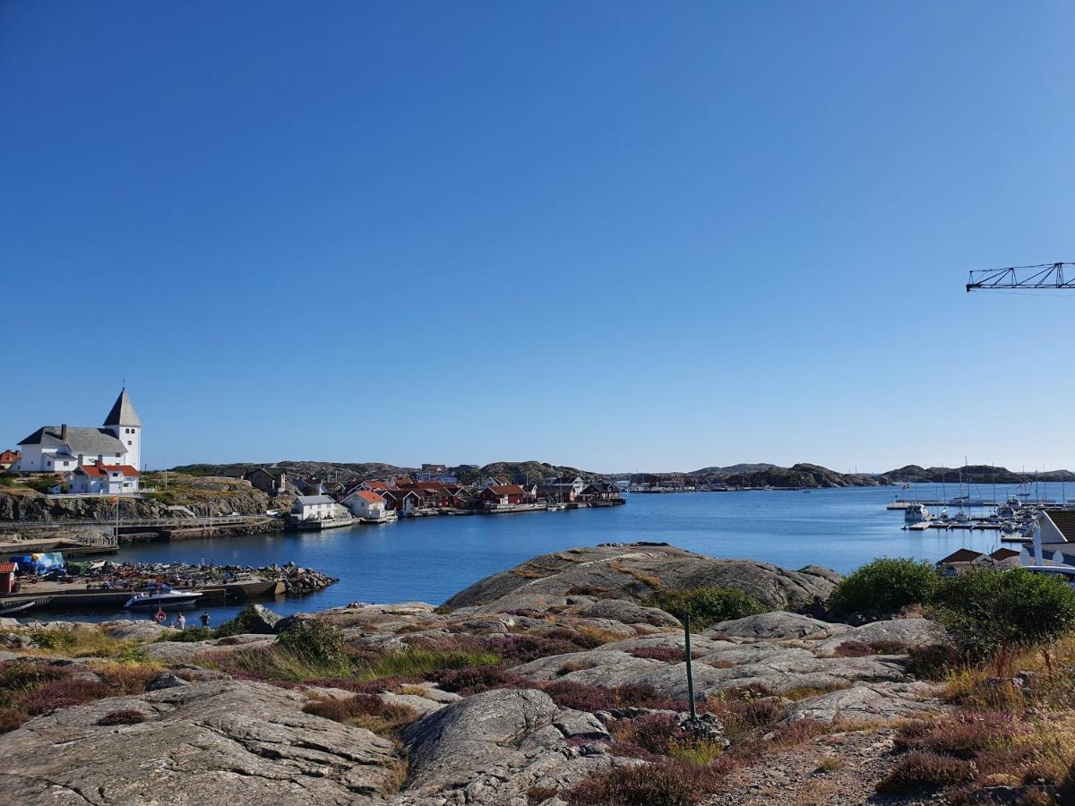 50 M Till Bad I Centrala Skaerhamn Skärhamn Exterior foto